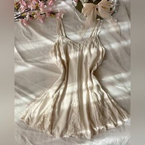 American Eagle Floral Lace Slip Dress  (NEED GONE!)